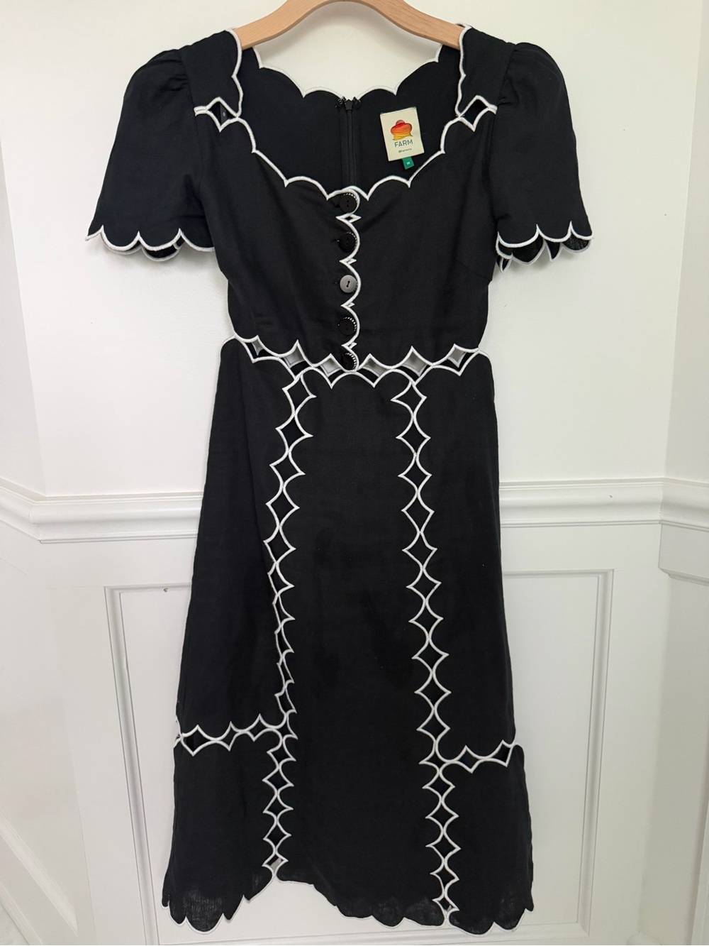 FARM Rio Black Midi Linen Dress with White Scallop Trim - Picture 4 of 15